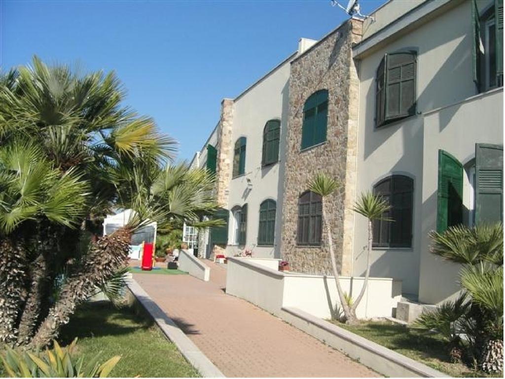 Albergo Ristorante Lucciola ซานตาสเตฟาโน อัล มาเร ภายนอก รูปภาพ