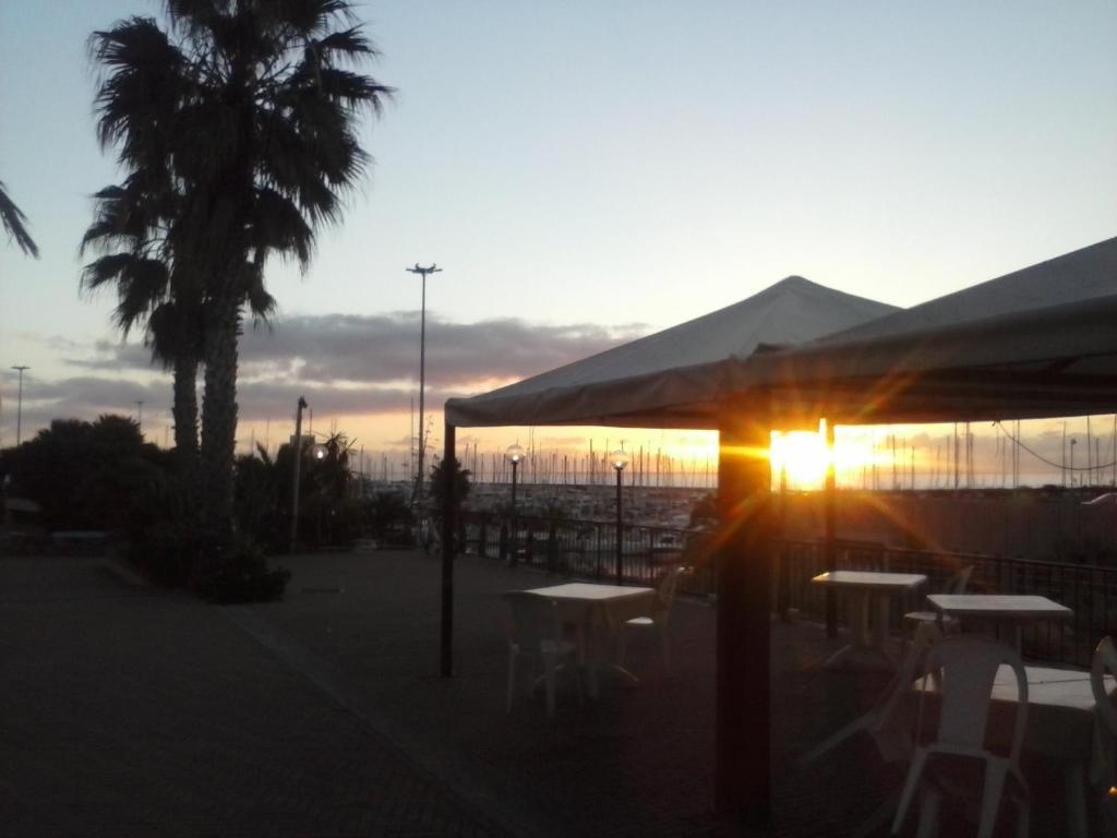 Albergo Ristorante Lucciola ซานตาสเตฟาโน อัล มาเร ภายนอก รูปภาพ